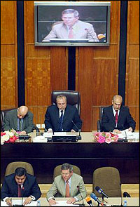 Parlamento_20_4_2003_awarte.jpg